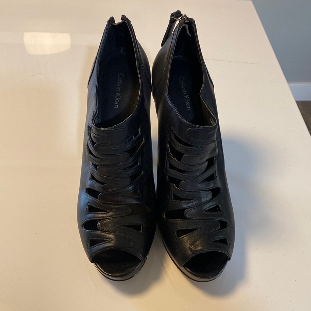 Calvin Klein shoes size 8 1/2